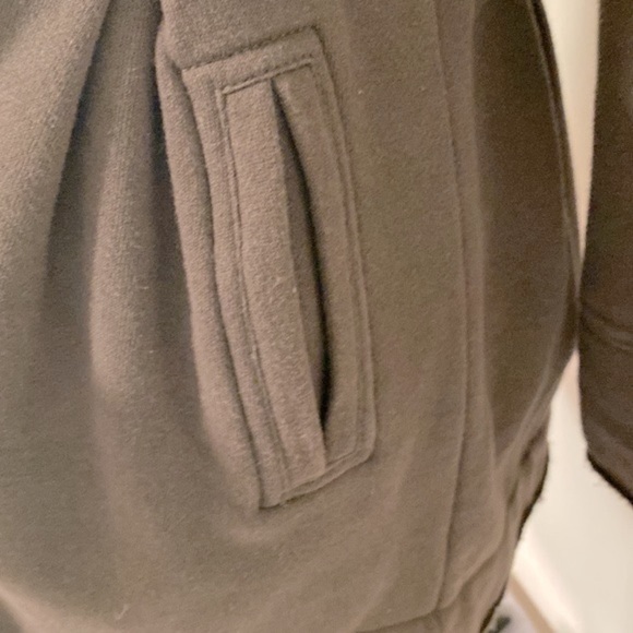 Knitted Dove (Anthropologie) military inspired 3/4 length knit coat in Olive XS - Picture 7 of 10